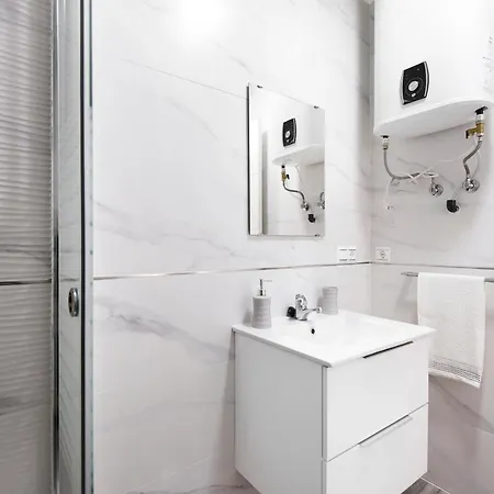Venus 3 Apartment